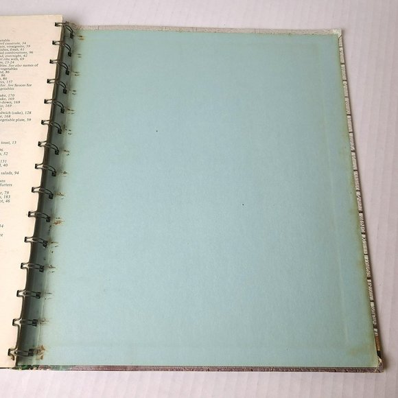 Betty Crocker’s New Good and Easy Cookbook 1st Edition 1st printing 1962 - Picture 12 of 12